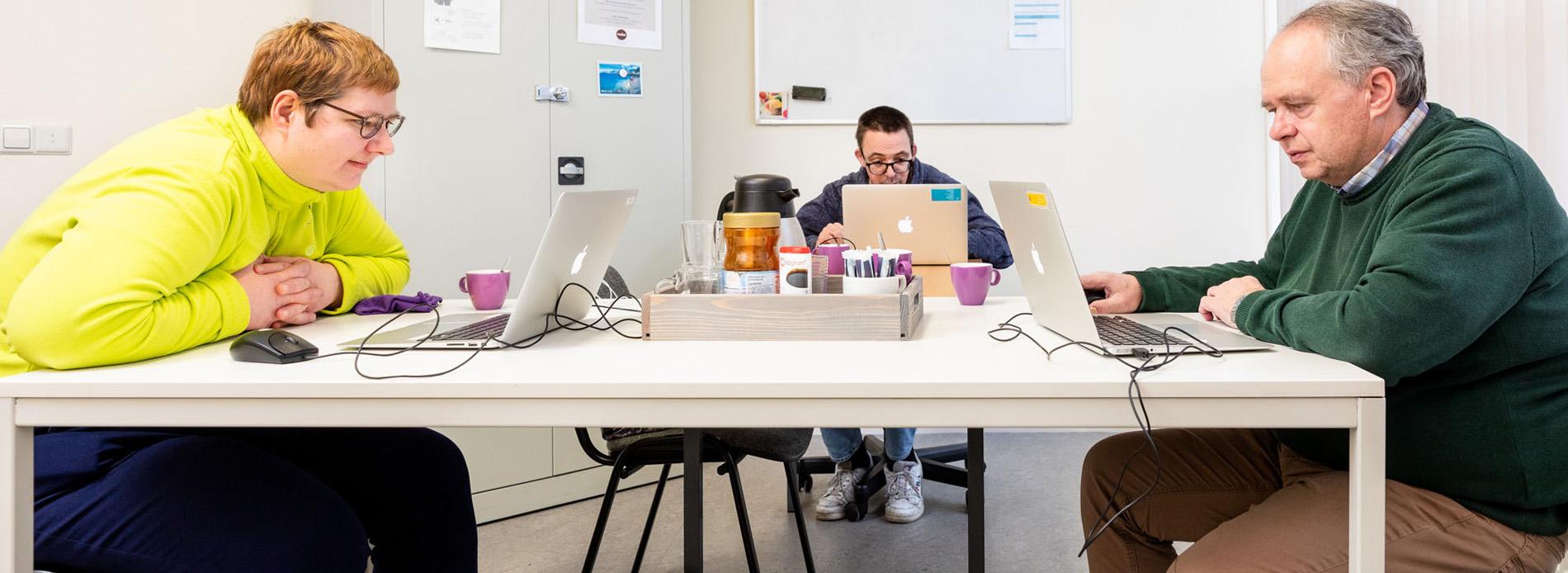 Clientenweb aan het werk